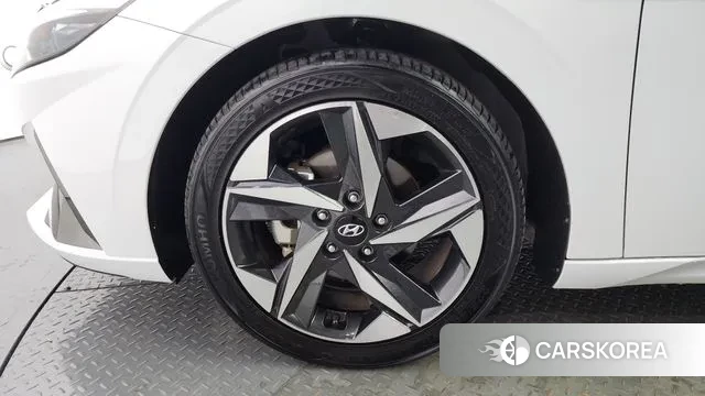 Hyundai Avante (CN7) id 2981072 из Кореи 15