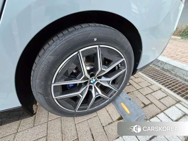 BMW i5 (G60) id 3674546 из Кореи 7