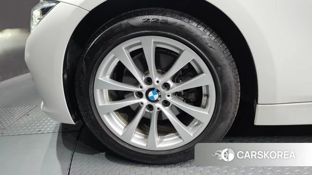 BMW 3 Series (F30) id 4502822 из Кореи 26