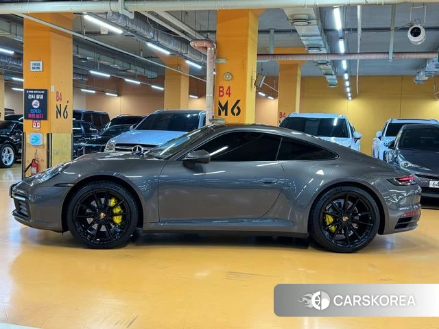 Porsche 911(992) id 4507708 из Кореи 14