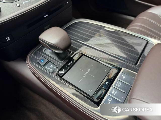 Lexus LS id 4254666 из Китая 21