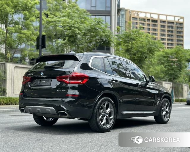 BMW X3 id 4368149 из Китая 18