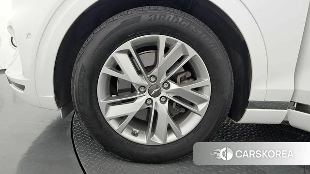 Genesis GV70 id 4501121 из Кореи 33