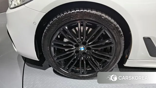 BMW 5 Series (G30) id 3014081 из Кореи 15