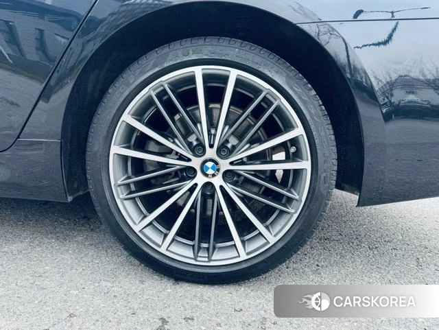 BMW 5 series id 4259805 из Китая 8