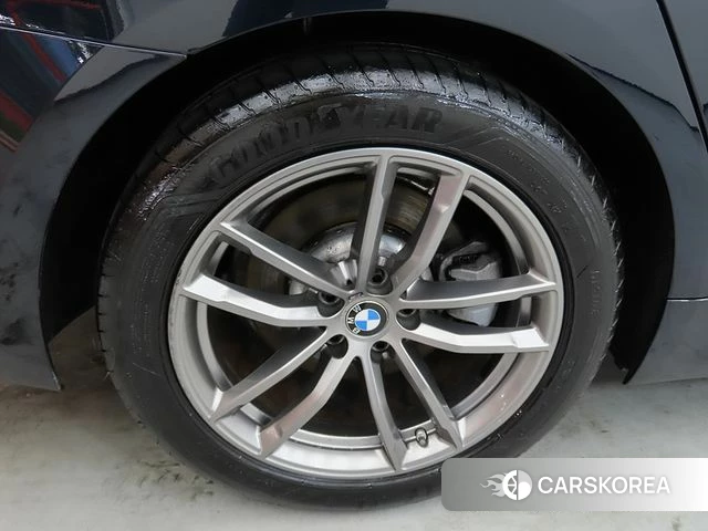 BMW 5 Series (G30) id 4459671 из Кореи 15