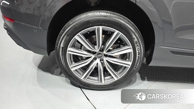 Audi Q8 (4M) id 4764411 из Кореи 26