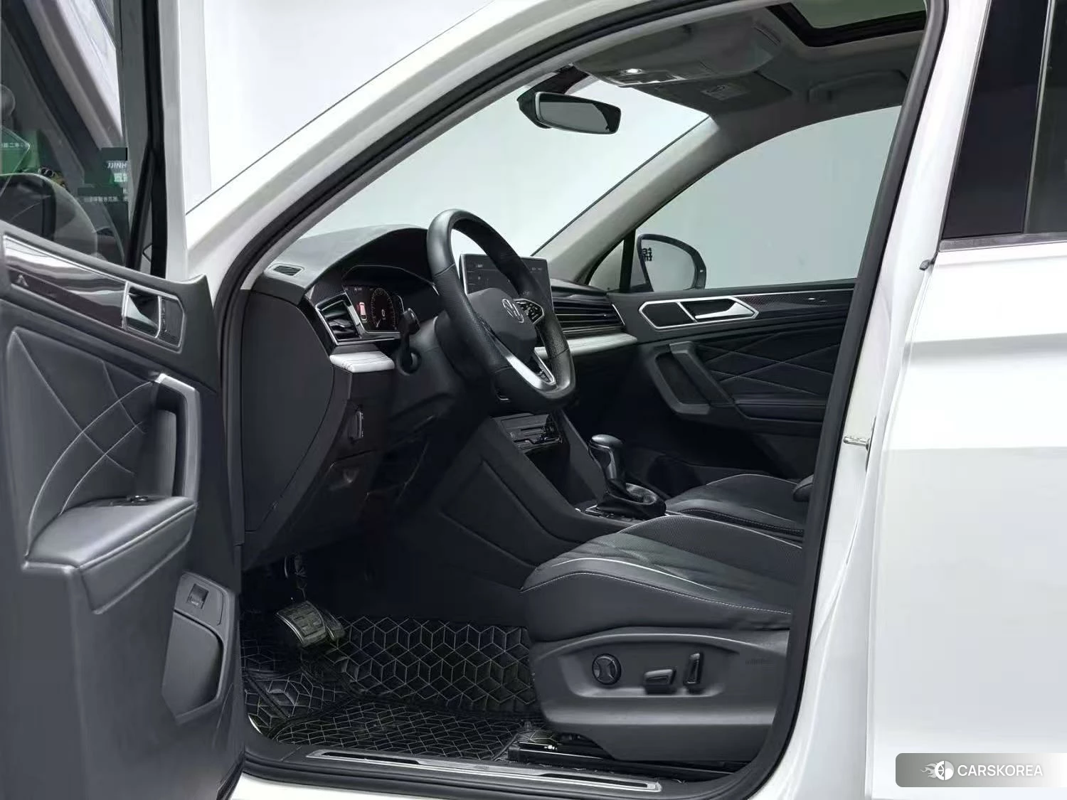 Volkswagen Tiguan L 2021 Белый из Китая, фото 5