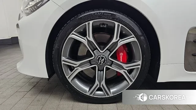 Kia Stinger id 3598815 из Кореи 15