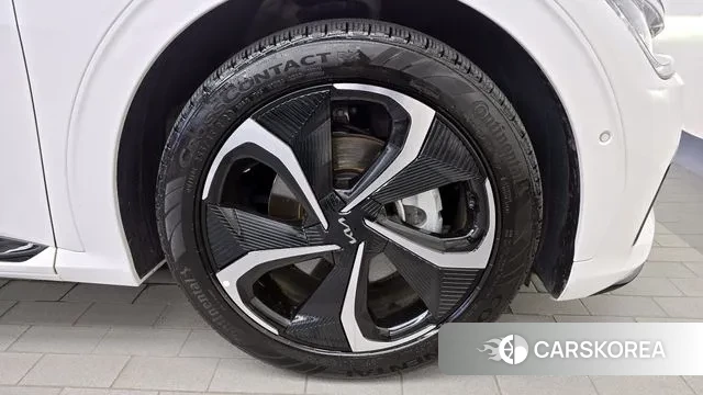 Kia EV6 id 3246685 из Кореи 15