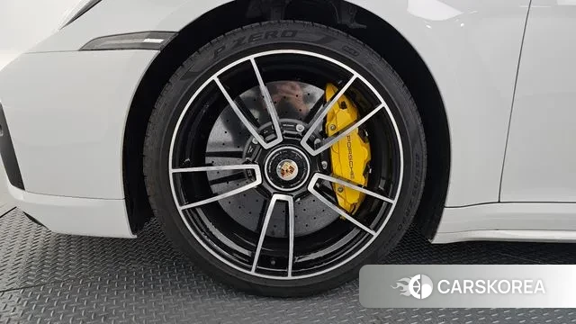 Porsche 911(992) id 3400102 из Кореи 15