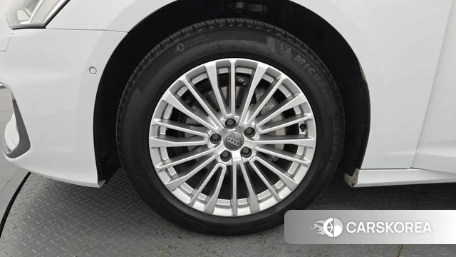 Audi A6 (C8) id 4495905 из Кореи 32