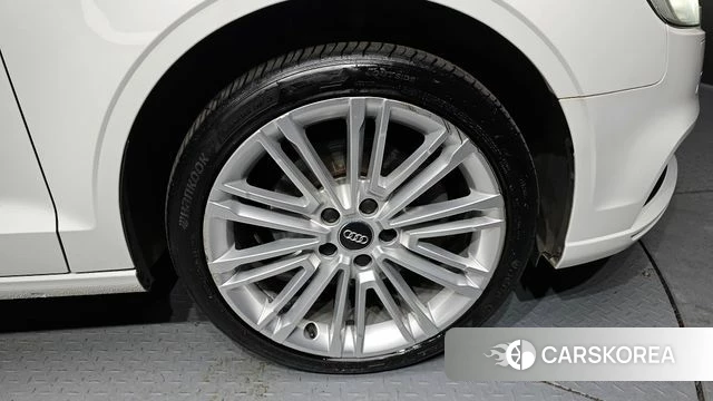 Audi New A3 id 3766604 из Кореи 15