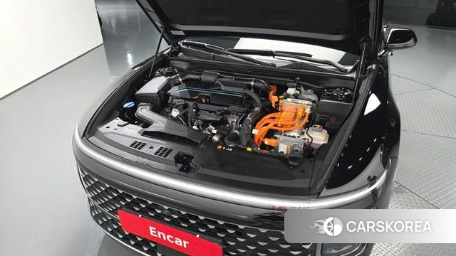 Hyundai Grandeur Hybrid (GN7) id 4753668 из Кореи 32