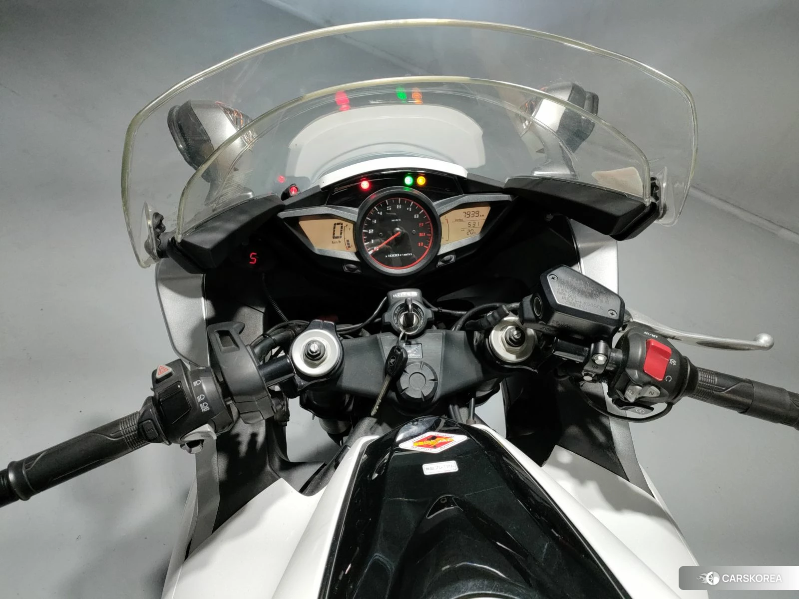 Проданный Honda VFR1200F DCT 2010 из Японии, фото 5