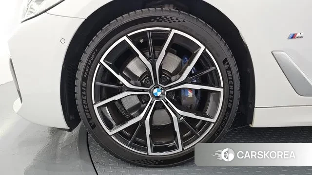 BMW 5 Series (G30) id 3301744 из Кореи 15