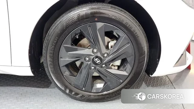 Hyundai Avante (CN7) id 3670549 из Кореи 15