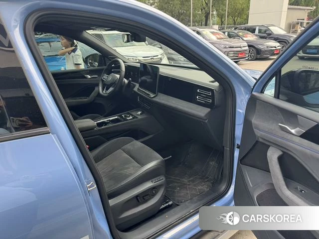 Volkswagen Tiguan L 2024 Синий из Китая, фото 5
