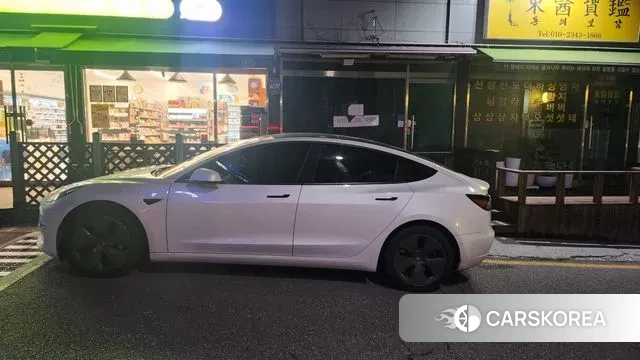 Tesla Model 3 2021 Черный из Кореи, фото 5