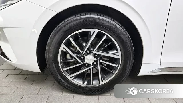 Hyundai The New Grandeur IG id 3384298 из Кореи 15