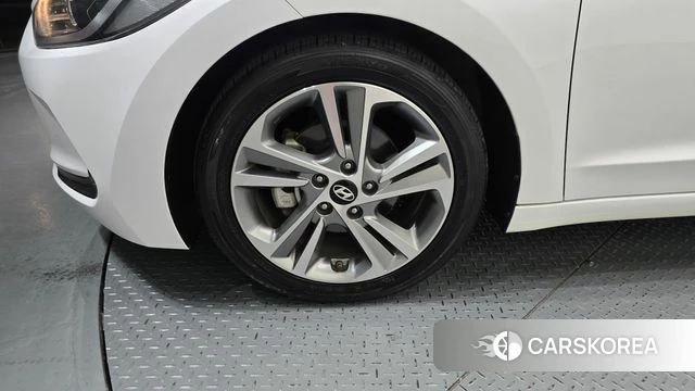 Hyundai Avante AD id 4850073 из Кореи 26