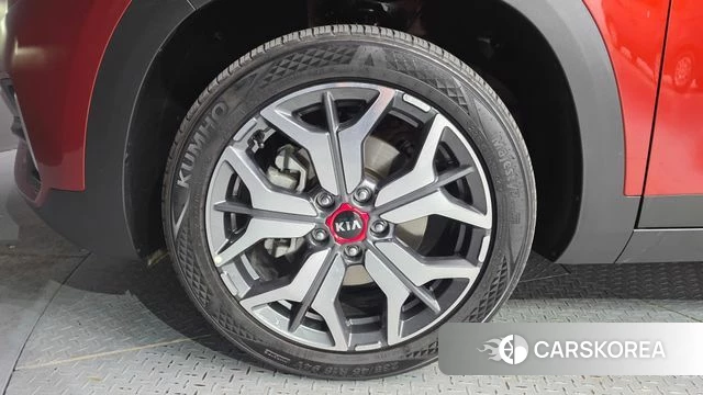 Kia Seltos id 4203445 из Кореи 32