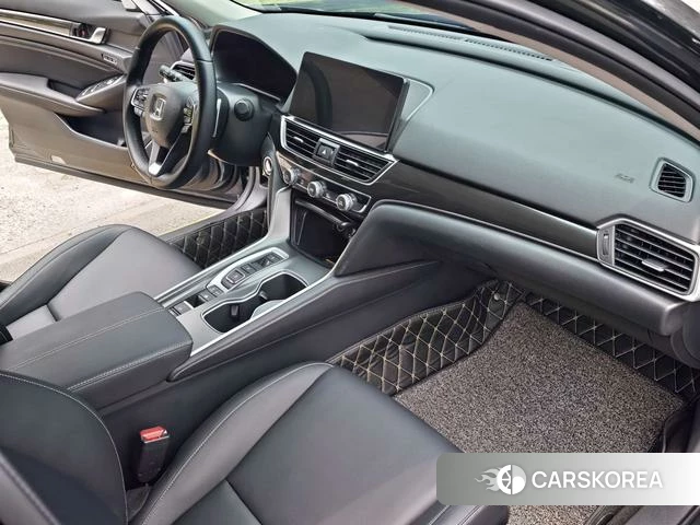 Honda Accord id 4297715 из Китая 7