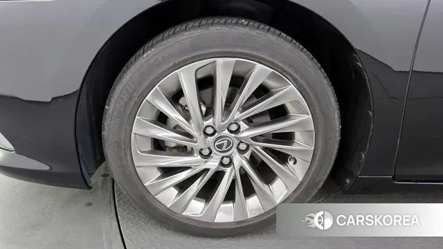 Lexus ES300h 7th generation id 2991103 из Кореи 15