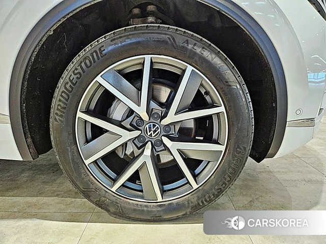 Volkswagen Touareg 3rd generation id 4395086 из Кореи 10
