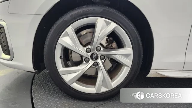 Audi A4 (B9) id 3654783 из Кореи 15