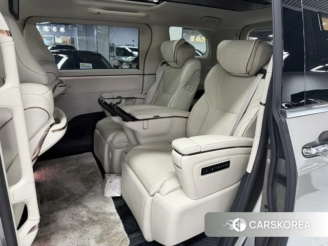Lexus LM id 4298224 из Китая 8