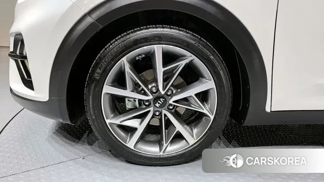 Kia The New Niro id 3626634 из Кореи 15