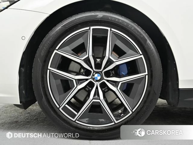 BMW 5 Series (G60) id 3864041 из Кореи 15