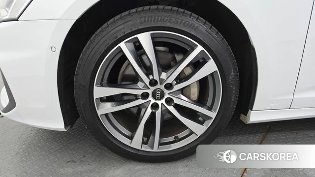 Audi A6 (C8) id 4580298 из Кореи 32