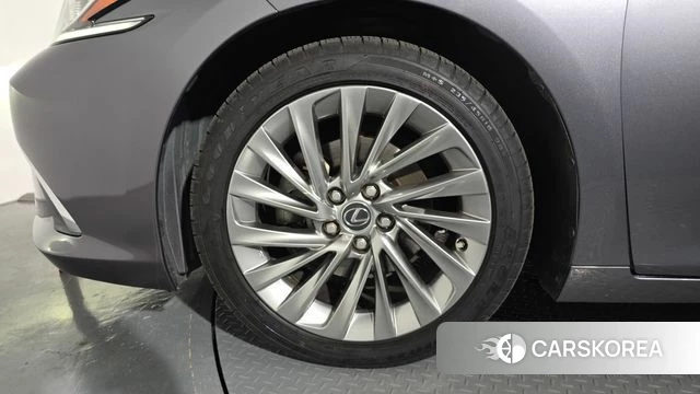 Lexus ES300h 7th generation id 4620317 из Кореи 15