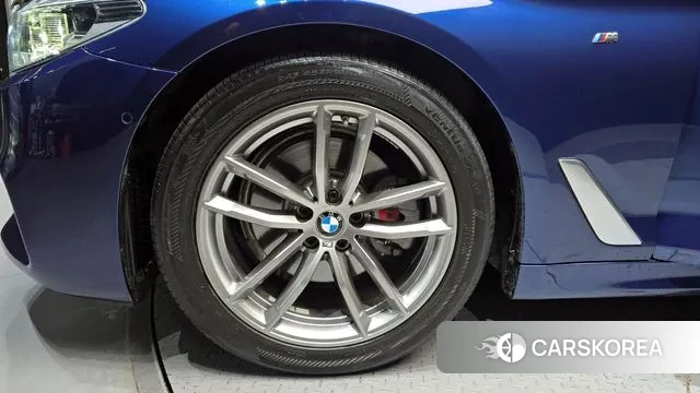 BMW 5 Series (G30) id 3422796 из Кореи 15