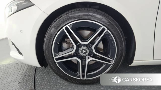Mercedes-Benz A-Class W177 id 4284291 из Кореи 15