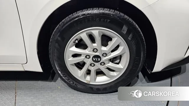 Kia Come New K3 id 2981804 из Кореи 15