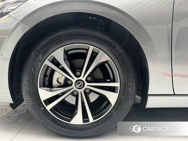 Nissan Xuan Yi id 4261245 из Китая 17