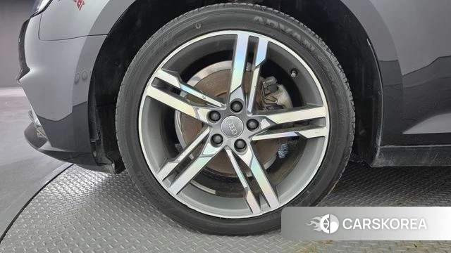 Audi A4 (B9) id 4339178 из Кореи 24