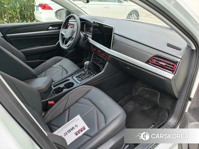 Volkswagen Lavida 2024 Белый из Китая, фото 5