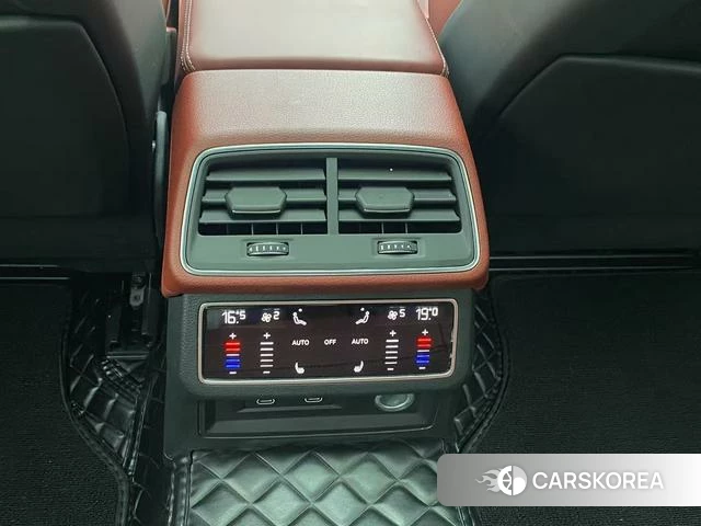 Audi A7L id 4290392 из Китая 11