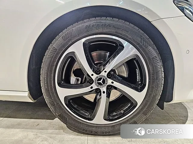 Mercedes-Benz E-Class W213 id 3655962 из Кореи 15