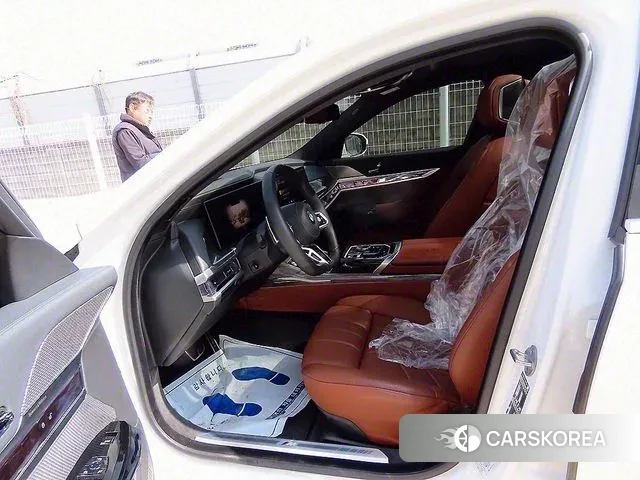 BMW 7 Series (G70) id 2513273 из Кореи 15