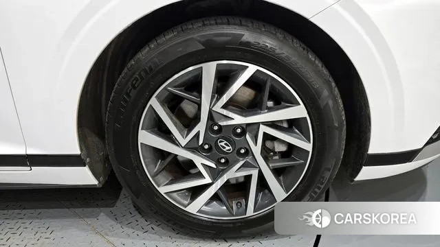 Hyundai Grandeur (GN7) id 3333844 из Кореи 15