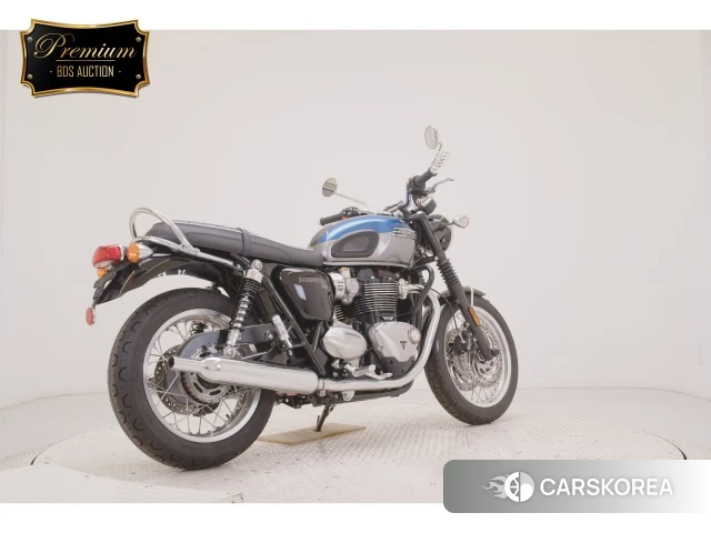 Triumph BONNEVILLE T120 2022 из Японии, фото 3