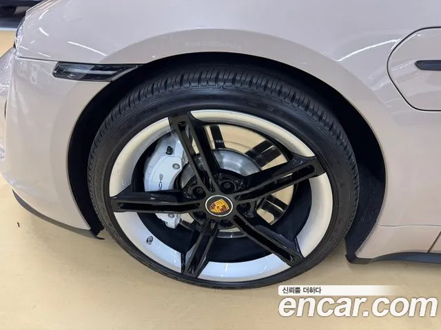 Porsche Taycan id 2702320 из Кореи 15