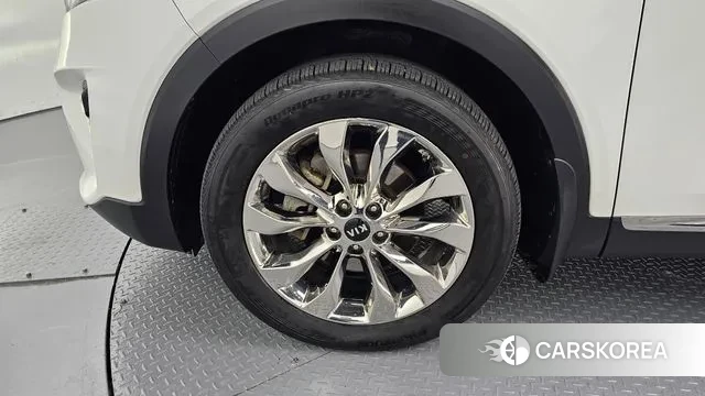 Kia The New Sorento id 3313409 из Кореи 15