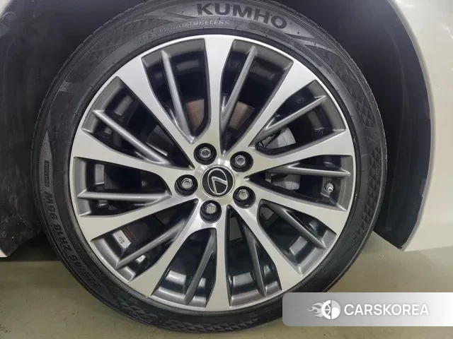 Lexus ES300h 7th generation id 3595797 из Кореи 15