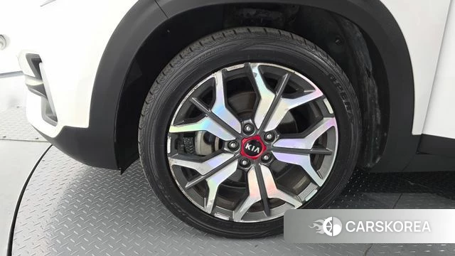 Kia Seltos id 4179610 из Кореи 15